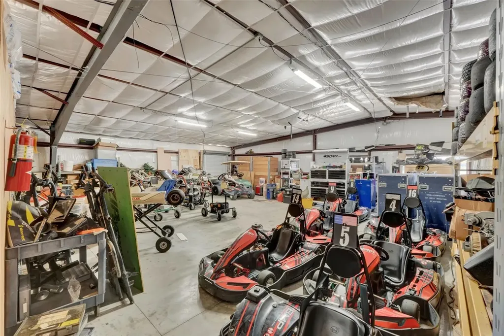 5821 Pit Road Bushnell FL 33513