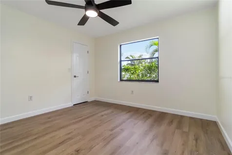 2477 Wood Oak Drive Sarasota FL 34232