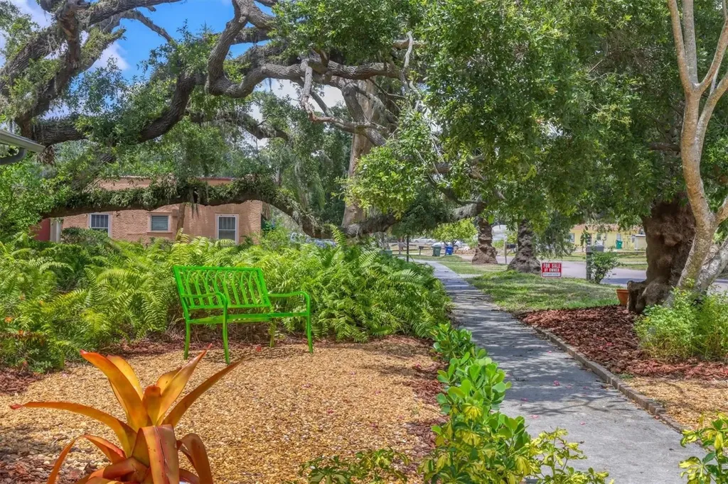 3940 Brookside Drive Sarasota FL 34231