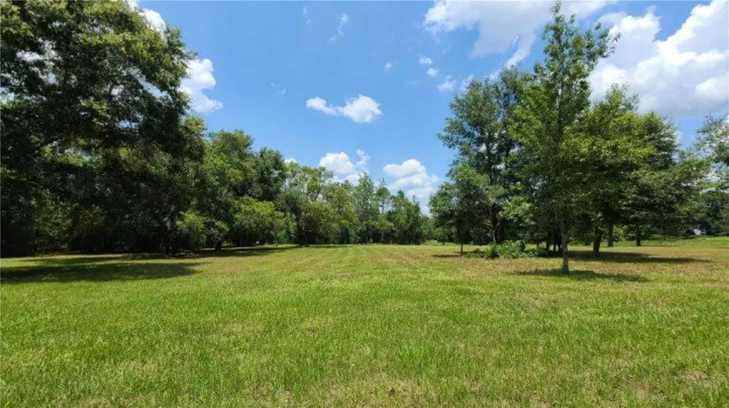 9630 Nelson Road Dade City FL 33525