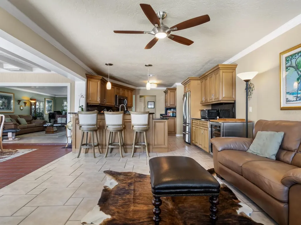 7614 Peninsular Drive Sarasota FL 34231