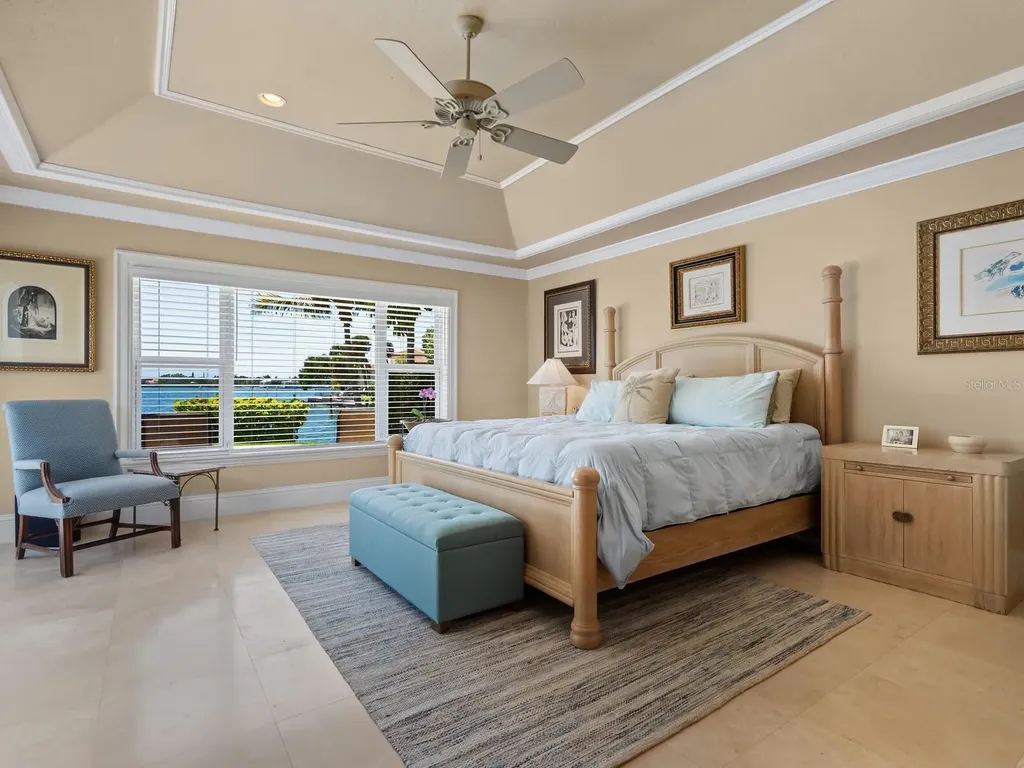 7614 Peninsular Drive Sarasota FL 34231