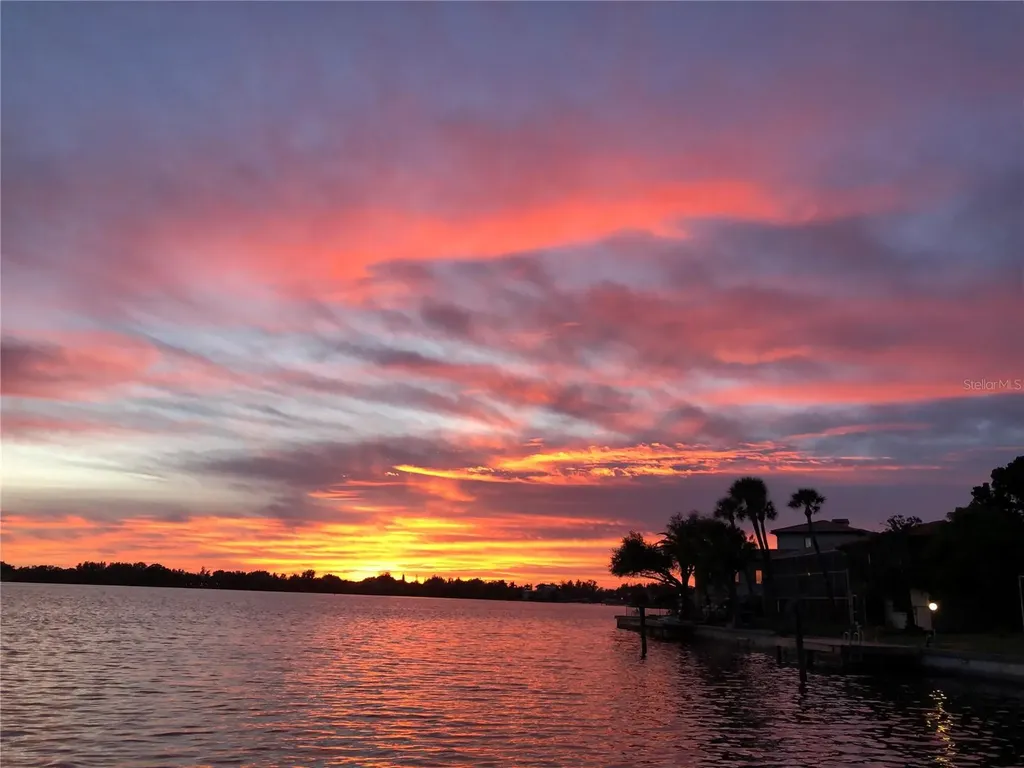 7614 Peninsular Drive Sarasota FL 34231