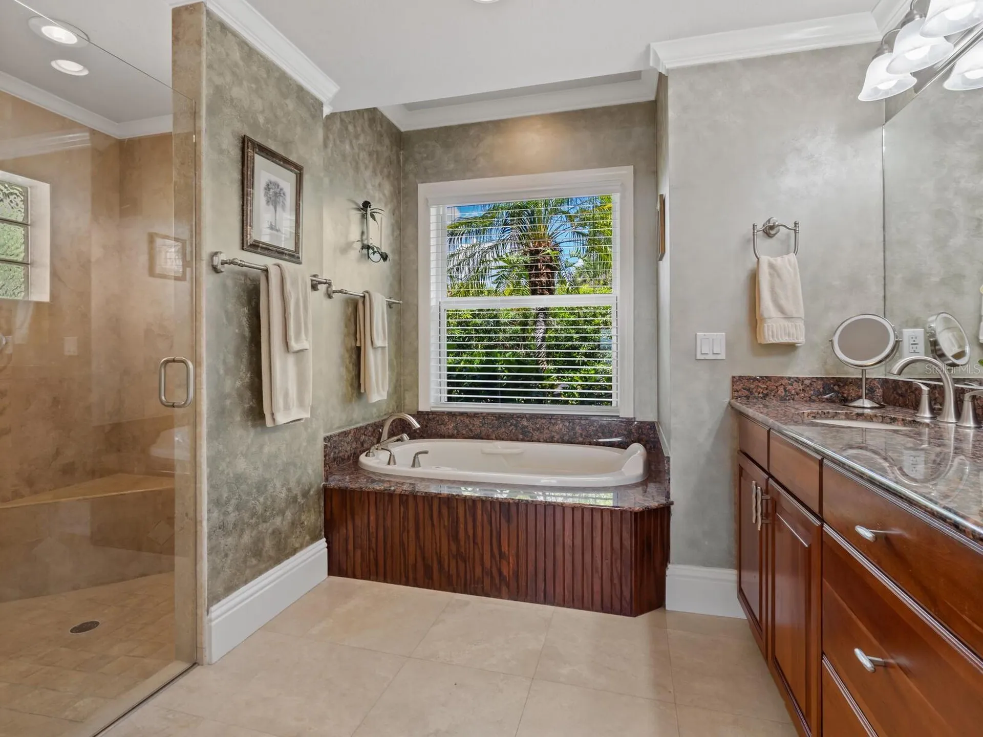 7614 Peninsular Drive Sarasota FL 34231