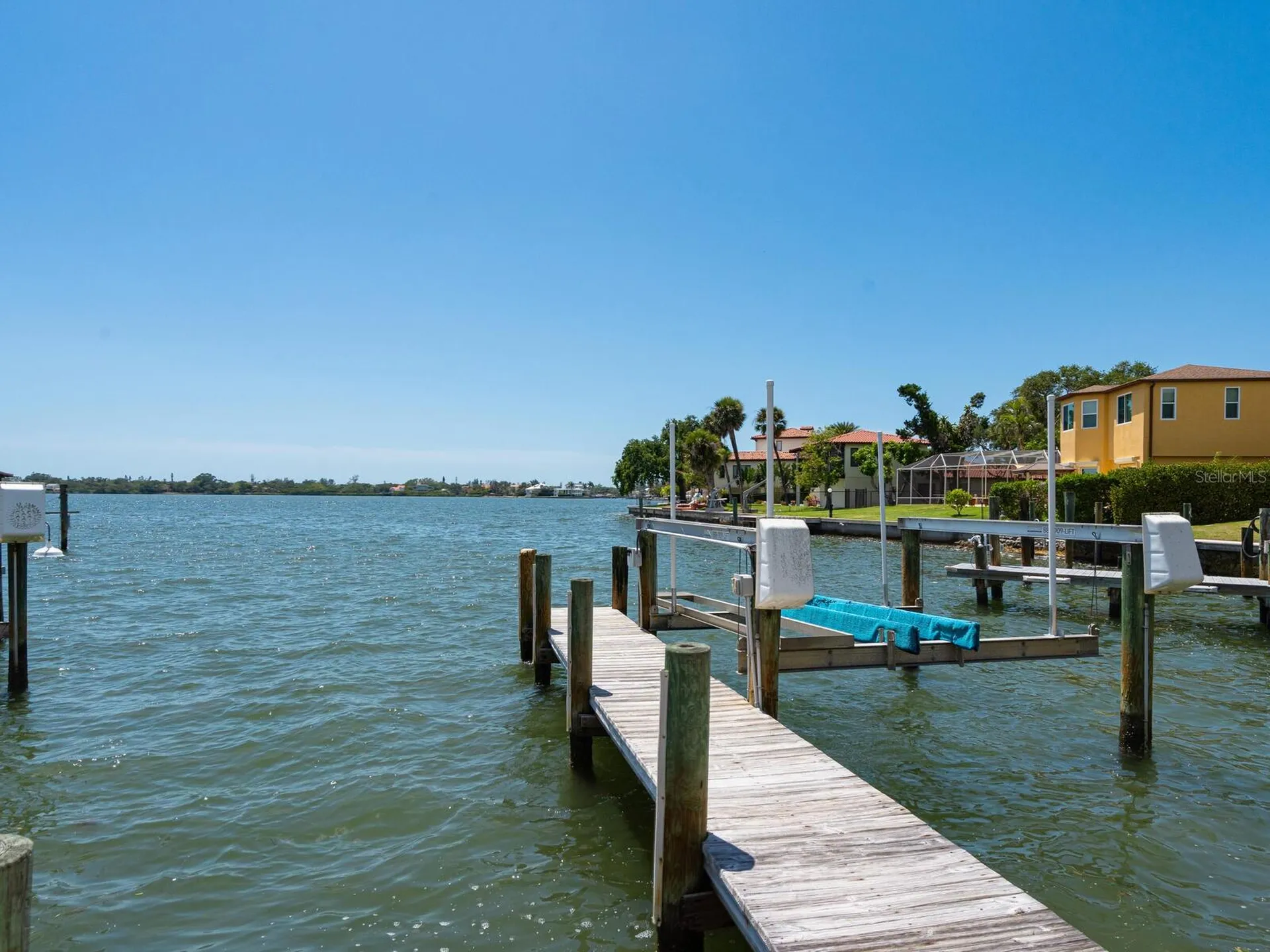 7614 Peninsular Drive Sarasota FL 34231