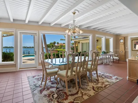 7614 Peninsular Drive Sarasota FL 34231