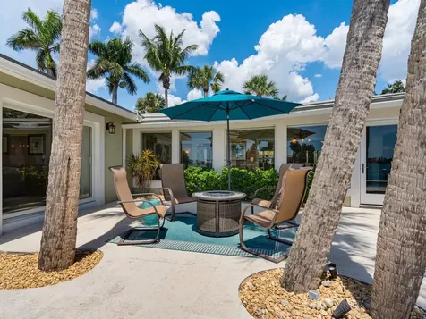 7614 Peninsular Drive Sarasota FL 34231
