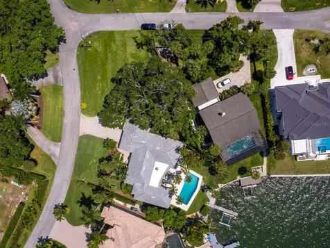 7614 Peninsular Drive Sarasota FL 34231