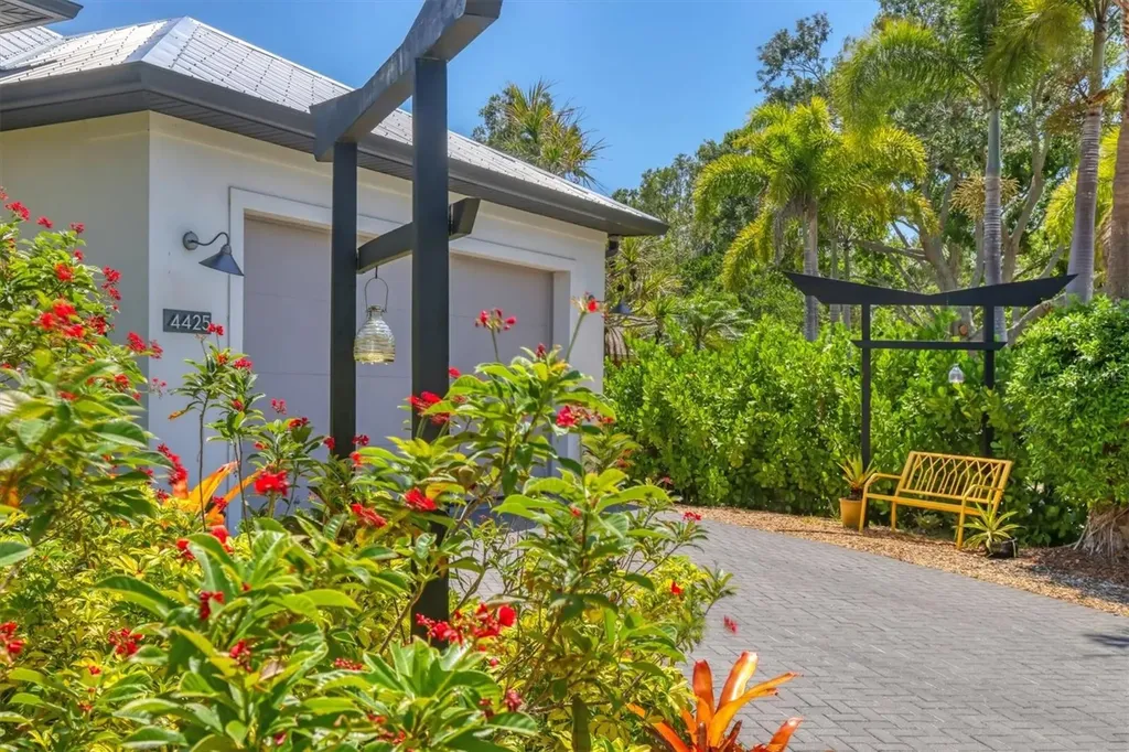 4425 Lords Drive Sarasota FL 34231
