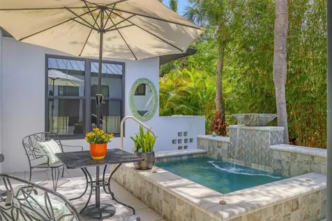 4425 Lords Drive Sarasota FL 34231