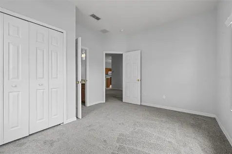 16614 Lazy Breeze Loop Clermont FL 34714