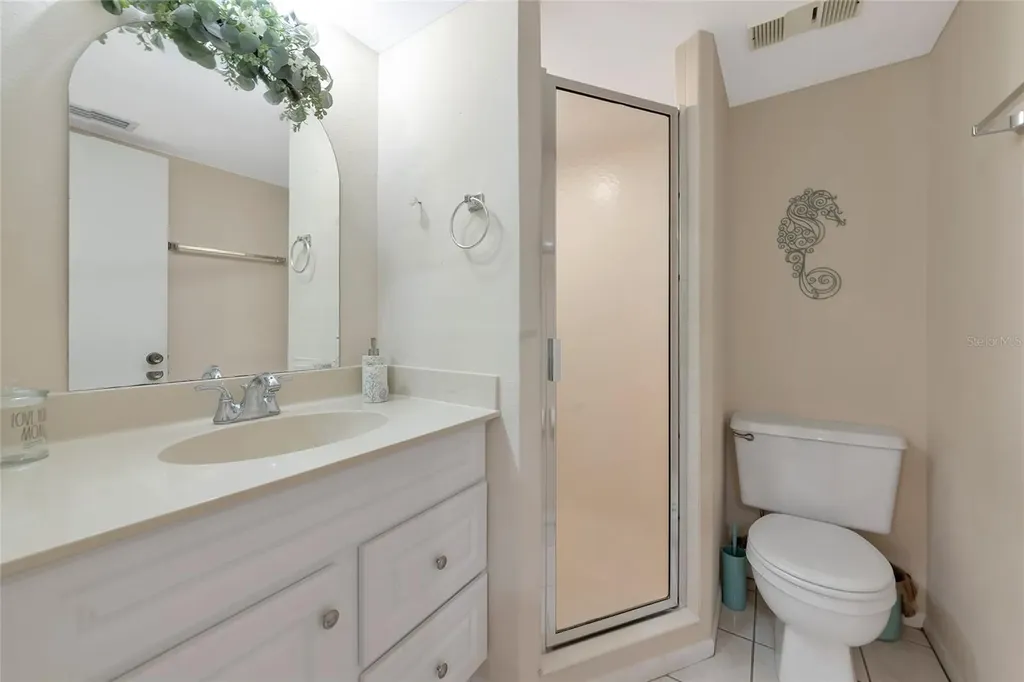 4650 Ringwood Meadow Sarasota FL 34235