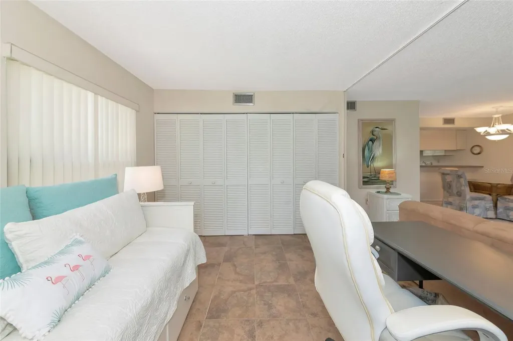 4650 Ringwood Meadow Sarasota FL 34235