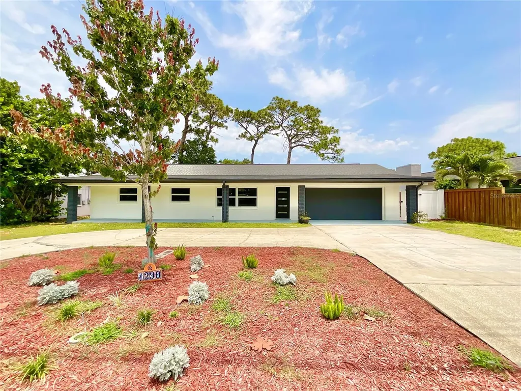 1290 Michigan Boulevard Dunedin FL 34698
