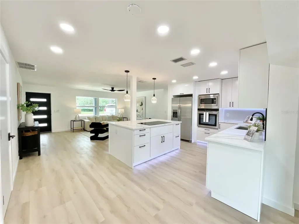 1290 Michigan Boulevard Dunedin FL 34698