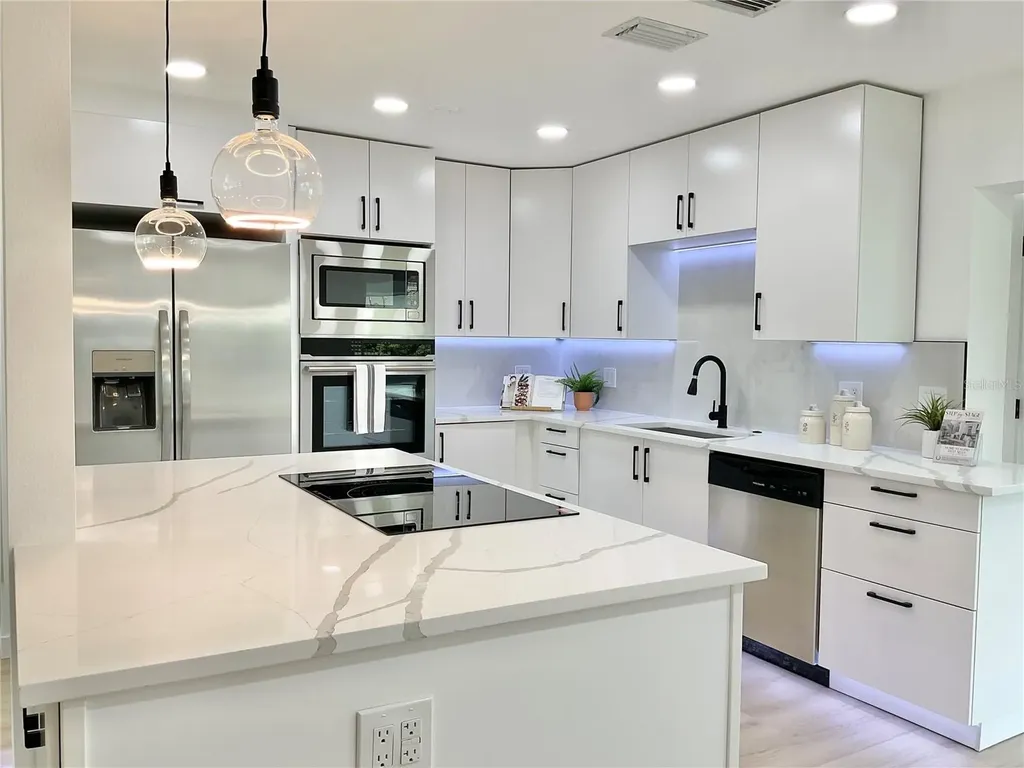 1290 Michigan Boulevard Dunedin FL 34698