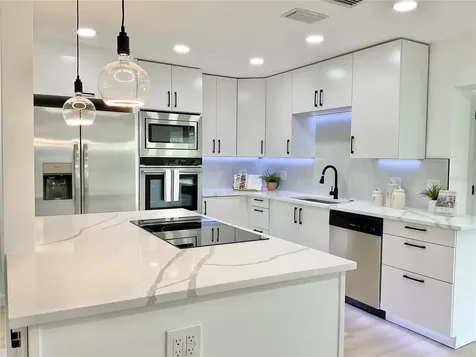 1290 Michigan Boulevard Dunedin FL 34698