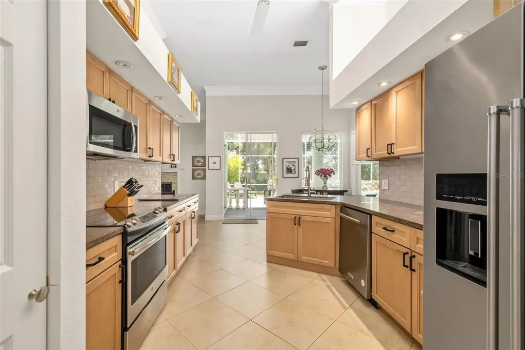 3988 Berlin Drive Sarasota FL 34233
