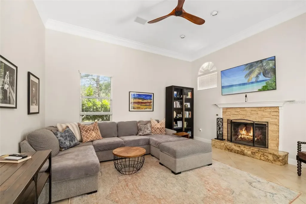 3988 Berlin Drive Sarasota FL 34233