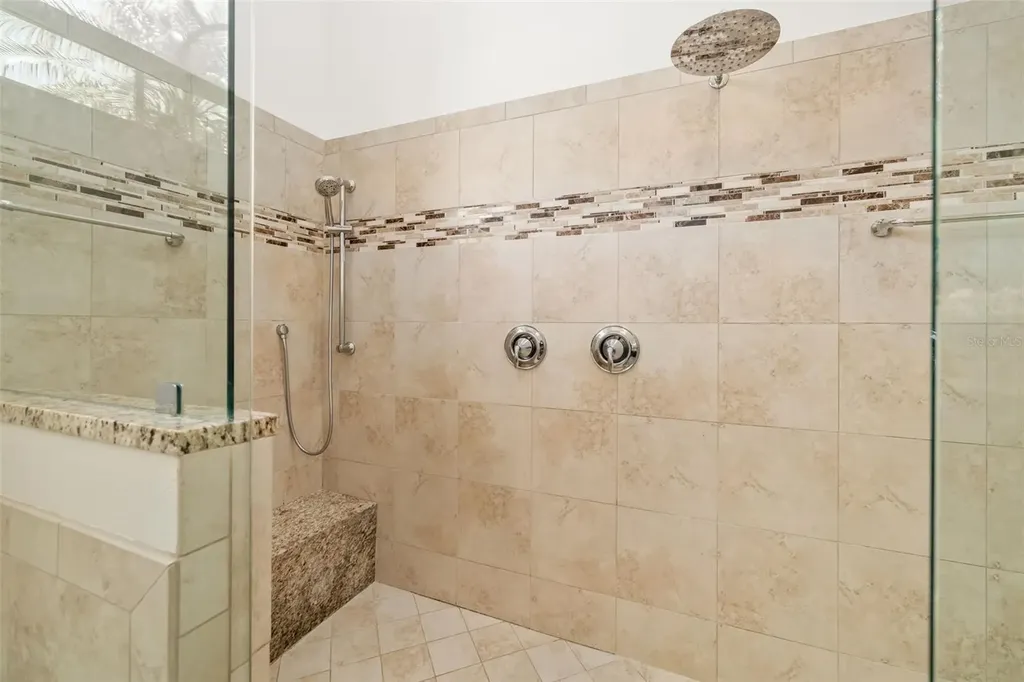 3988 Berlin Drive Sarasota FL 34233
