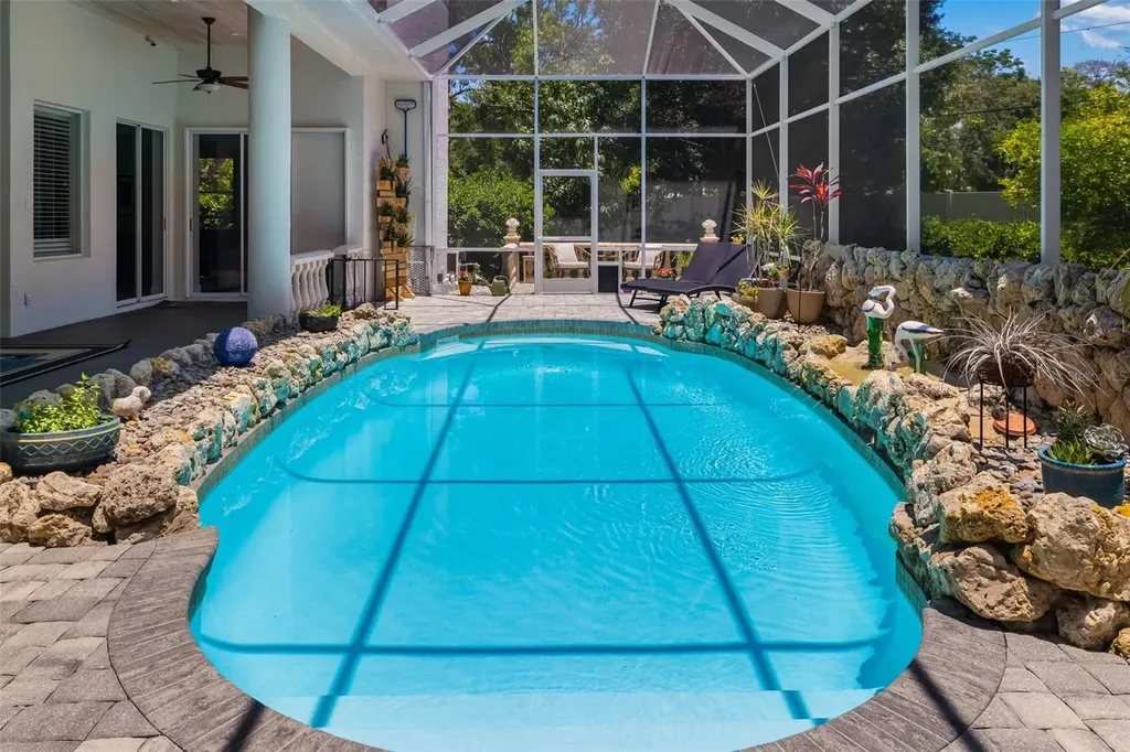 3988 Berlin Drive Sarasota FL 34233