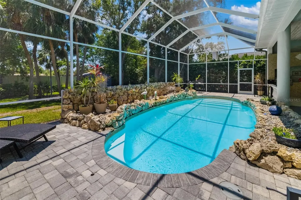 3988 Berlin Drive Sarasota FL 34233