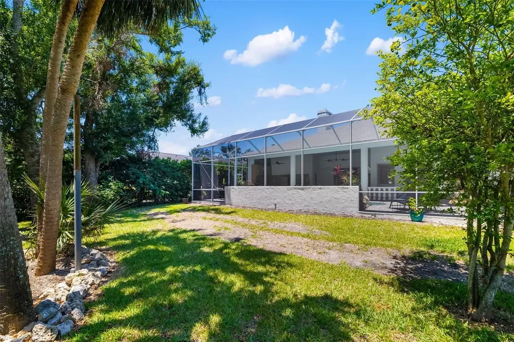 3988 Berlin Drive Sarasota FL 34233