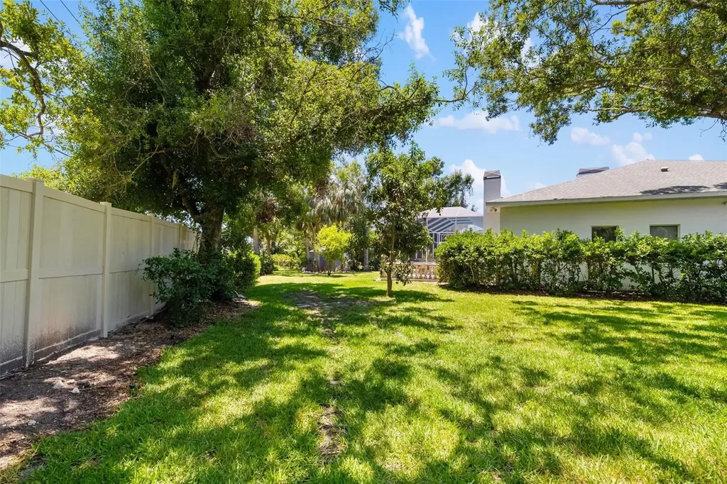 3988 Berlin Drive Sarasota FL 34233
