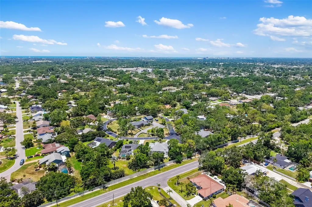 3988 Berlin Drive Sarasota FL 34233