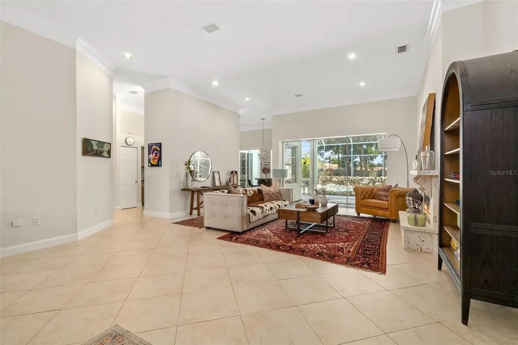 3988 Berlin Drive Sarasota FL 34233