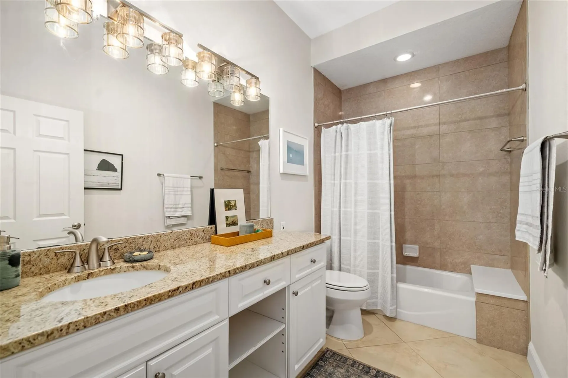 3988 Berlin Drive Sarasota FL 34233