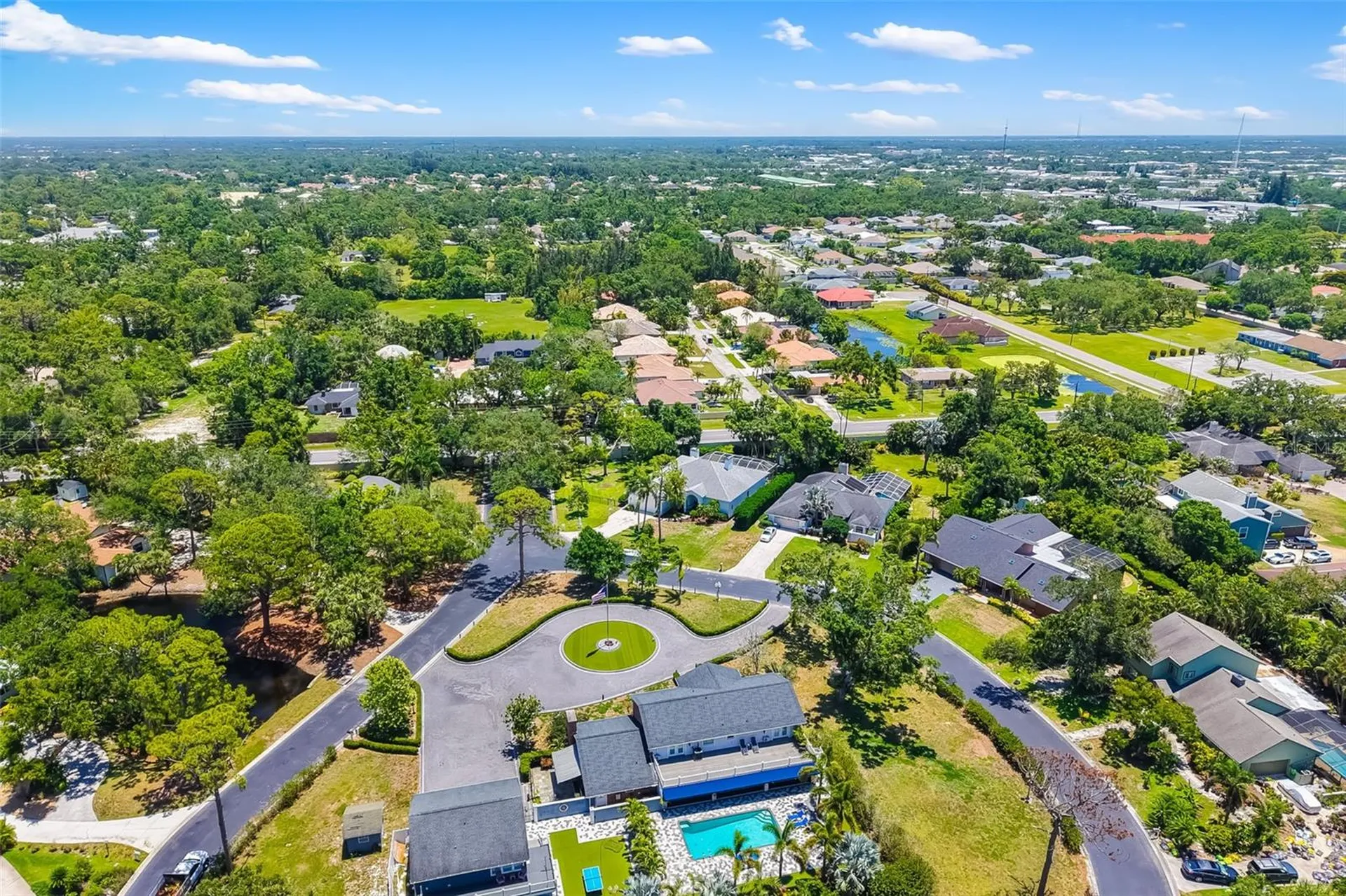3988 Berlin Drive Sarasota FL 34233