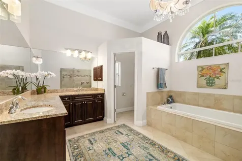 3988 Berlin Drive Sarasota FL 34233