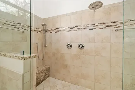 3988 Berlin Drive Sarasota FL 34233