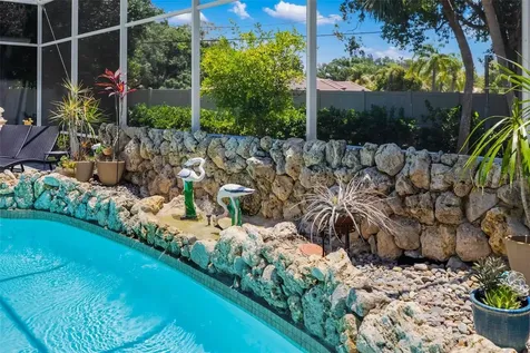 3988 Berlin Drive Sarasota FL 34233
