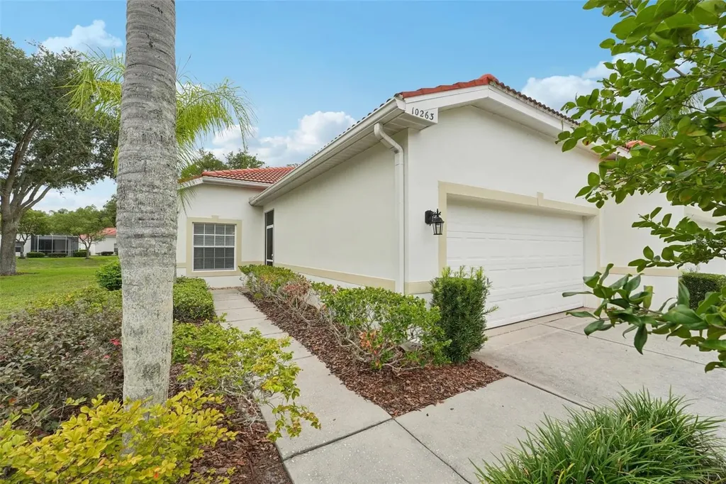 10263 Devonshire Lake Drive Tampa FL 33647