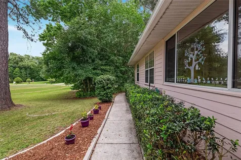 6806 NW 105th Avenue Alachua FL 32615