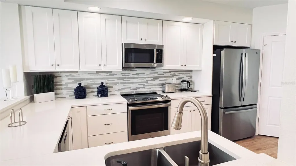 4981 Bacopa Lane S St Petersburg FL 33715