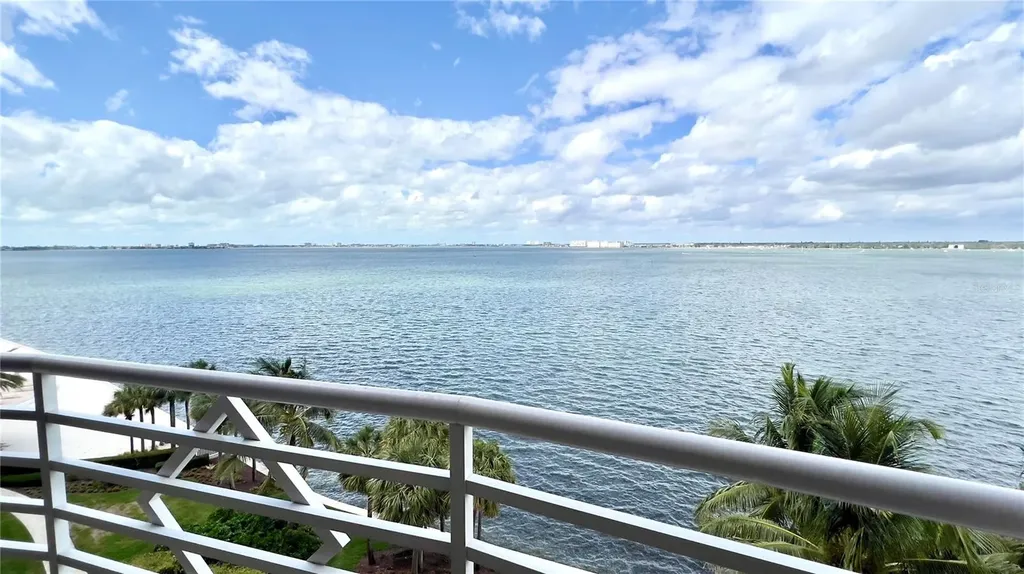 4981 Bacopa Lane S St Petersburg FL 33715