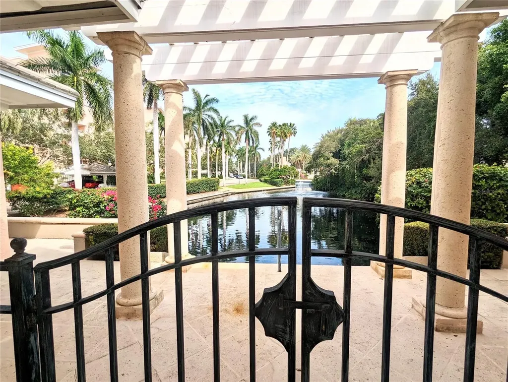 4981 Bacopa Lane S St Petersburg FL 33715