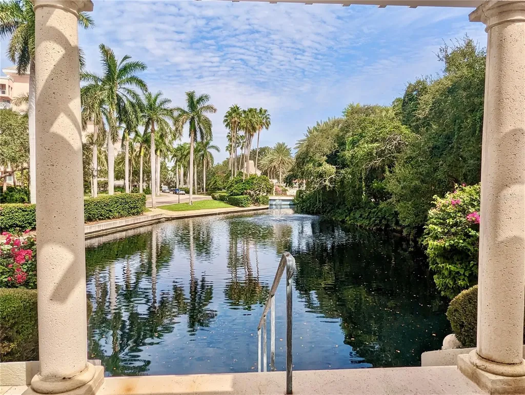 4981 Bacopa Lane S St Petersburg FL 33715
