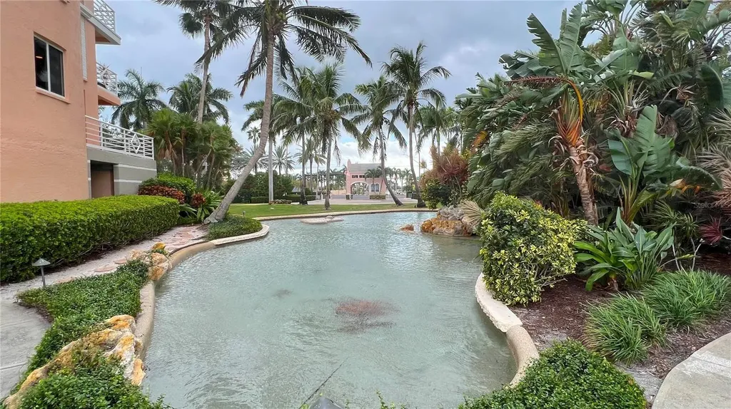 4981 Bacopa Lane S St Petersburg FL 33715