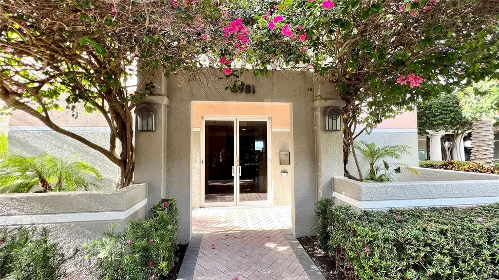 4981 Bacopa Lane S St Petersburg FL 33715
