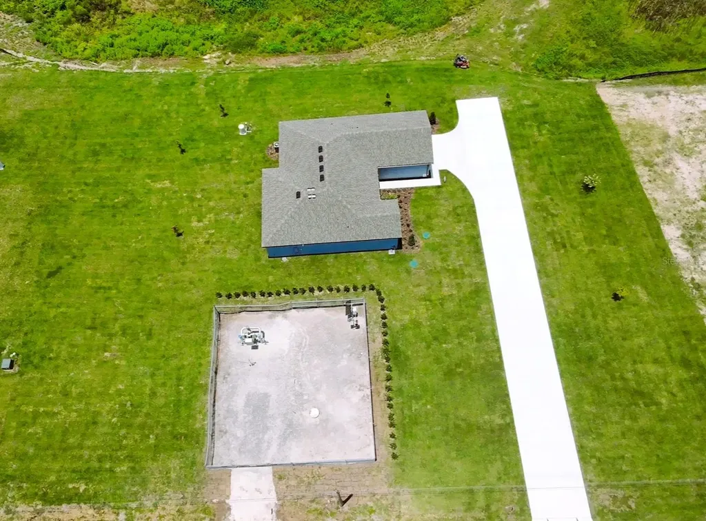 2426 Hiers Road Dover FL 33527