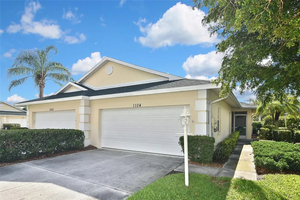 1104 Auburn Cove Circle Venice FL 34292