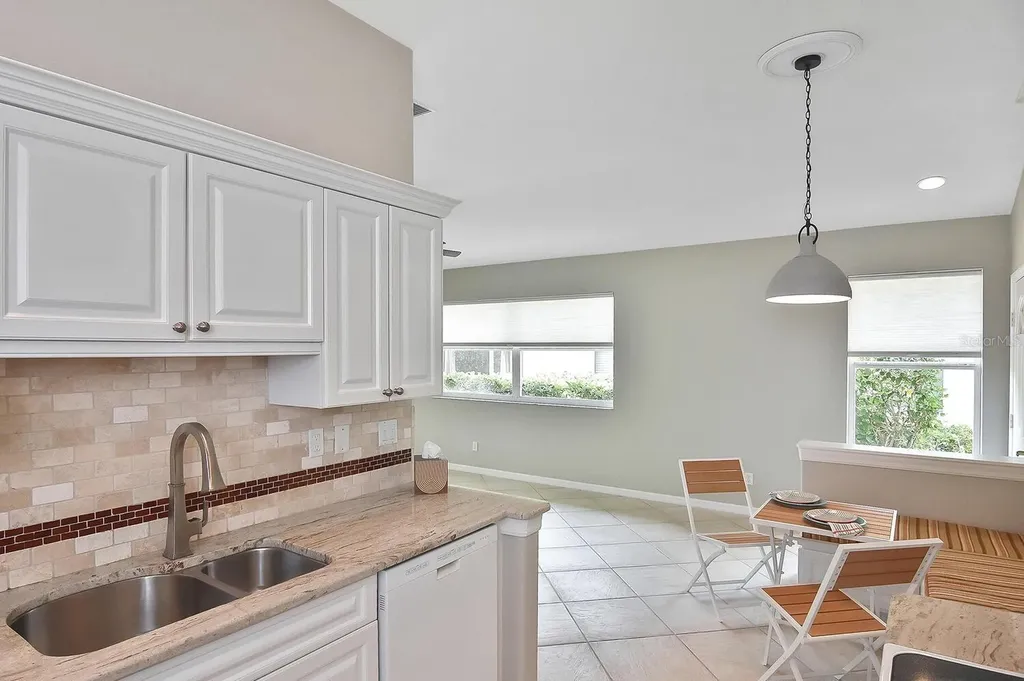 1104 Auburn Cove Circle Venice FL 34292