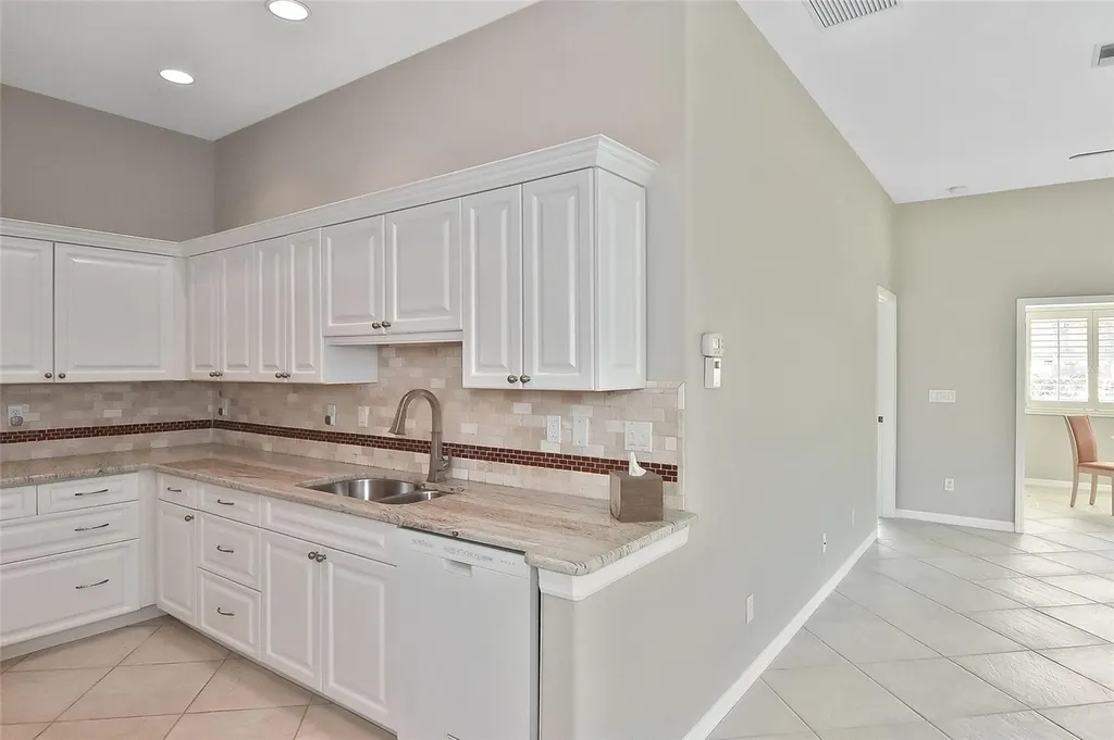 1104 Auburn Cove Circle Venice FL 34292