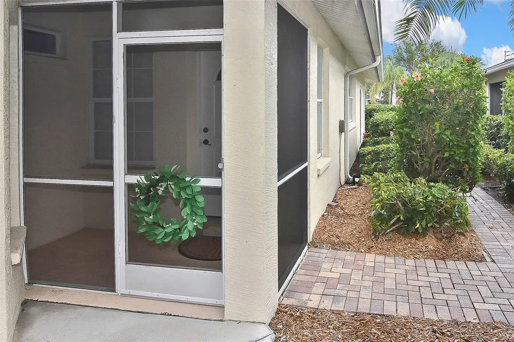 1104 Auburn Cove Circle Venice FL 34292