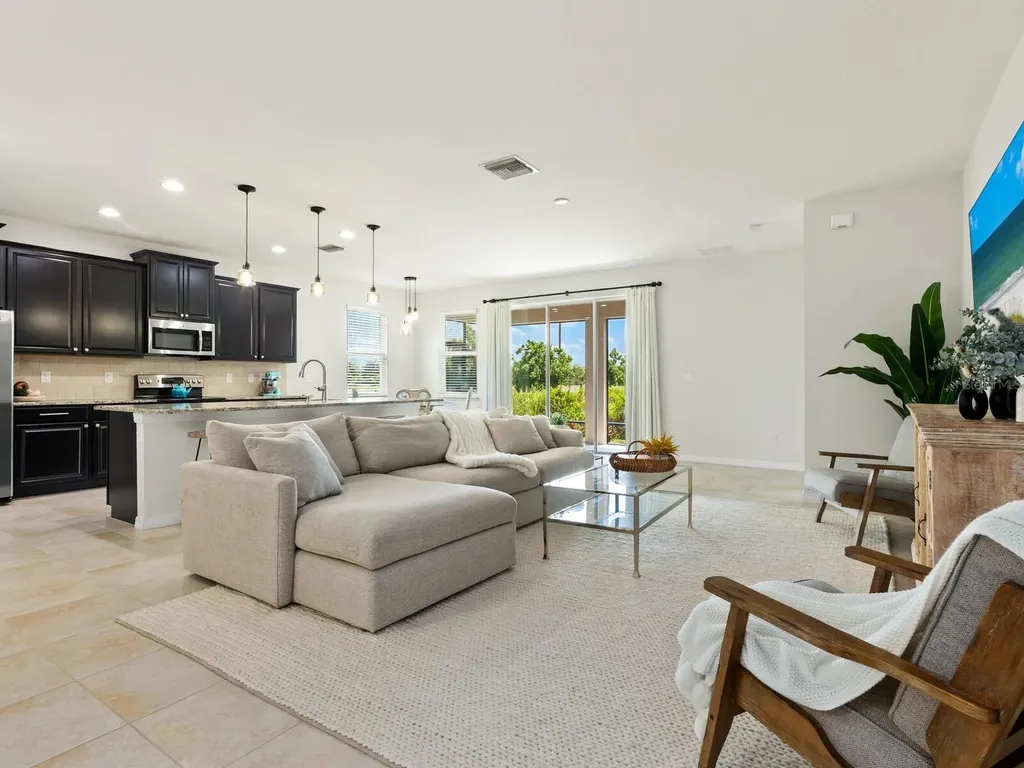 4615 73rd Street E Bradenton FL 34203