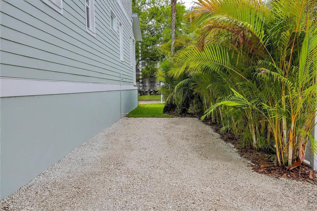 4311 W Sevilla Street Tampa FL 33629